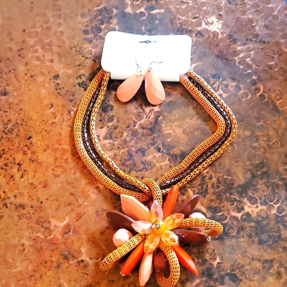 Elegant‎ W Orange and Brown Stones & Beads Floral Necklace and Earring Set